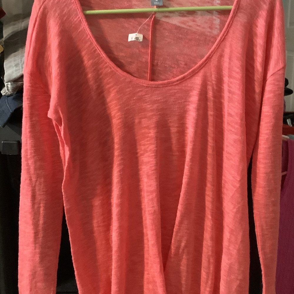Old Navy Coral Scoop Neck Blouse‎